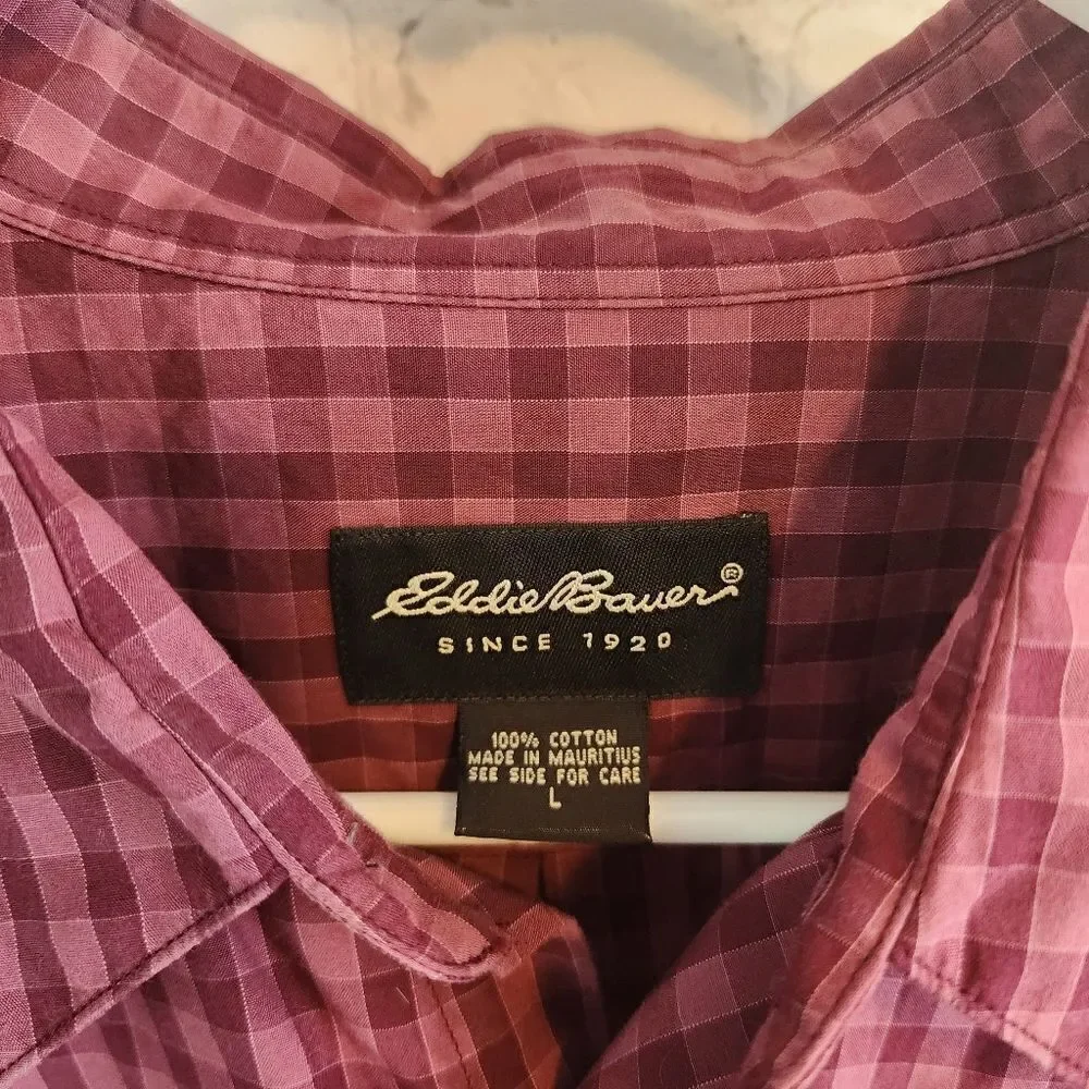 Men's Eddie Bauer longsleeve button-down shirt, size Large